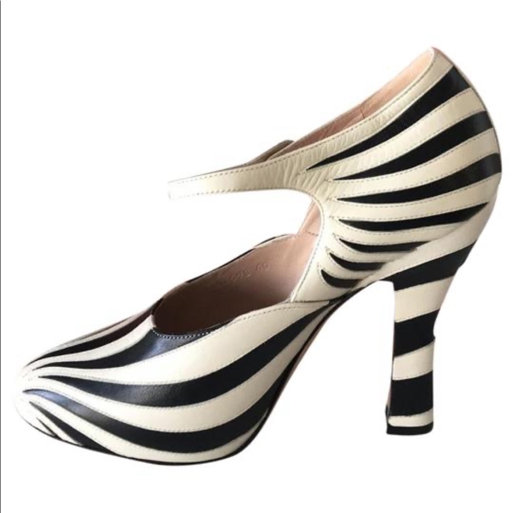 Gucci heels